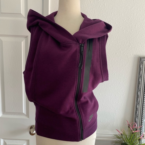 NIKE TECH FLEECE HOODED VEST - Picture 7 of 14